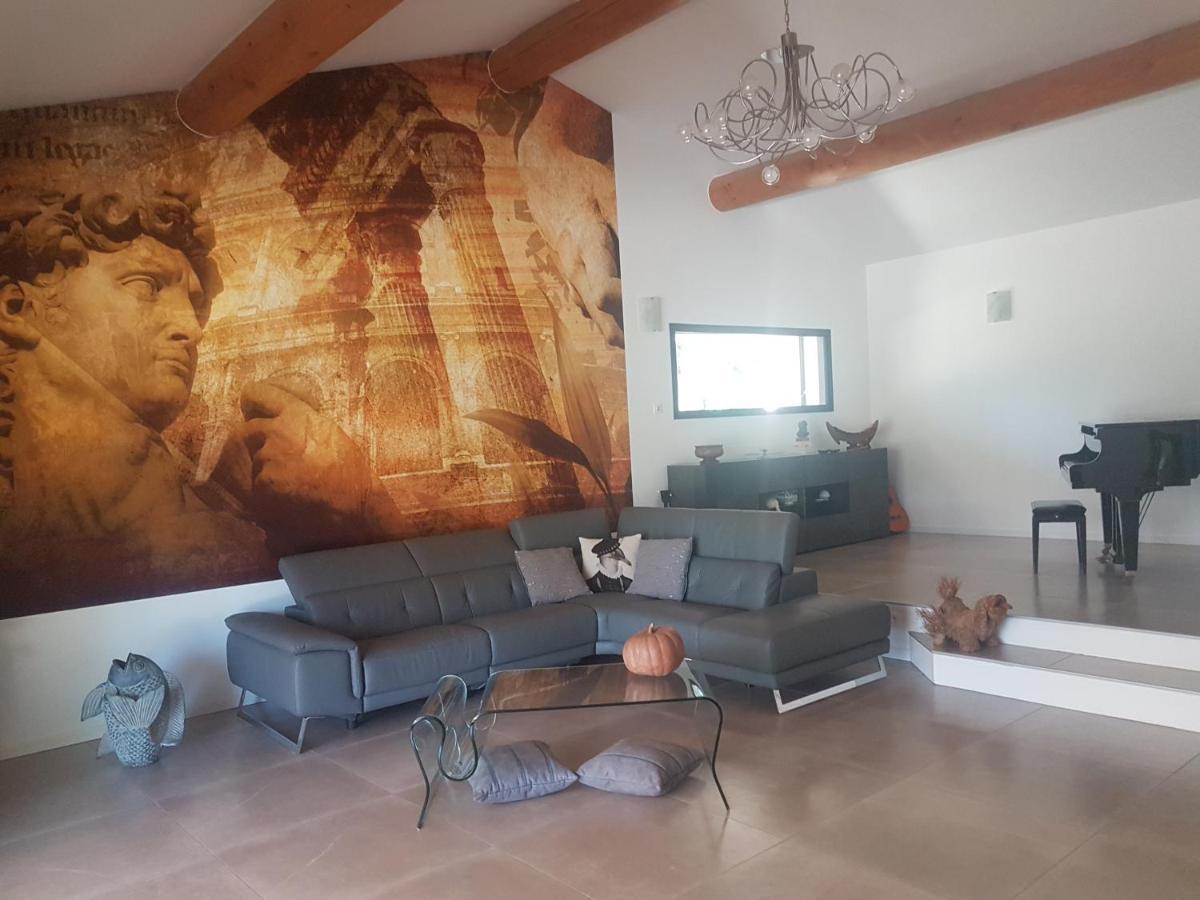 Mas Des Fugueyrolles Bed and Breakfast Cavaillon Εξωτερικό φωτογραφία