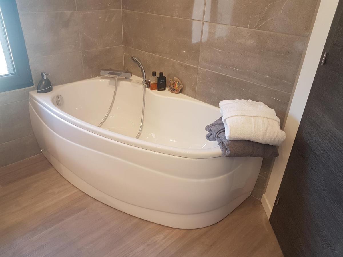 Mas Des Fugueyrolles Bed and Breakfast Cavaillon Εξωτερικό φωτογραφία