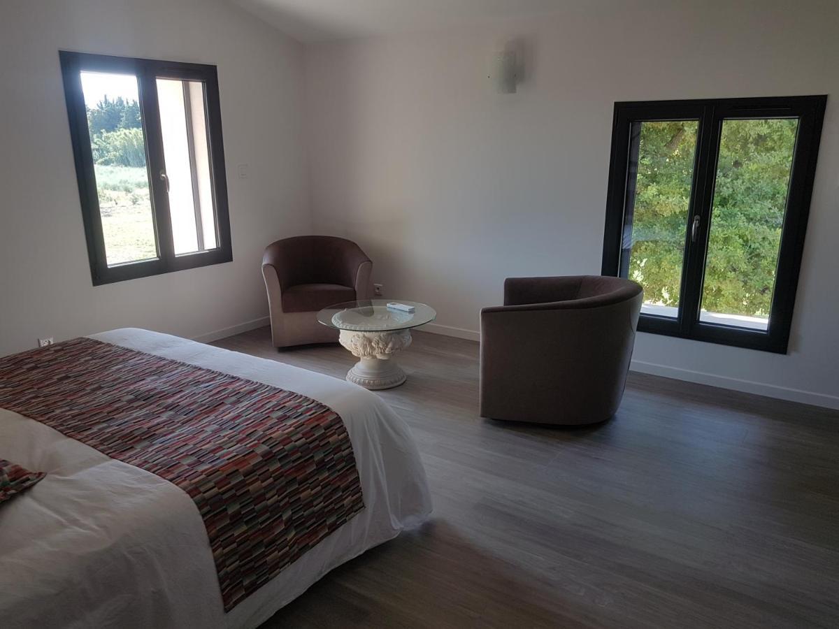 Mas Des Fugueyrolles Bed and Breakfast Cavaillon Εξωτερικό φωτογραφία